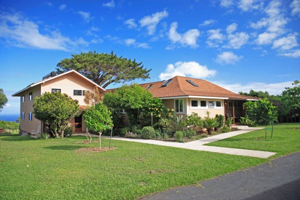Hawi home for sale with separate guest house