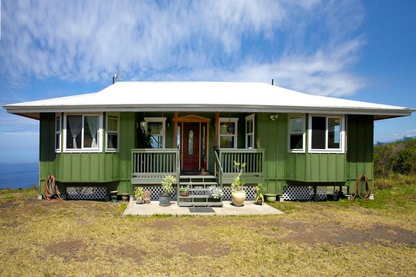 Off-Grid home in South Kona