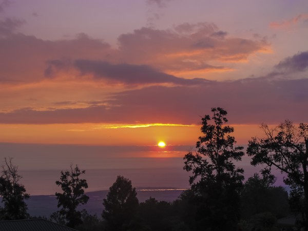Beautiful vibrant Kaloko sunset!