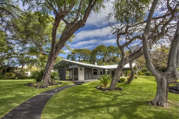 Hawaii Oceanfront Auction - Ossipoff designed home