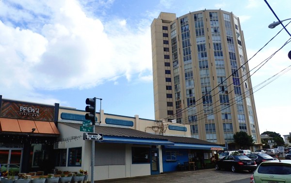 The Jade Apartments and Brew'd Restaurant on the corner of 9th and Waialae